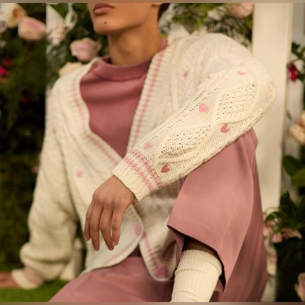 Taylor Swift Lover Heart Cardigan ~ Perfect Valentines’s Day Anniversary Gift 💝 - Picture 16 of 16